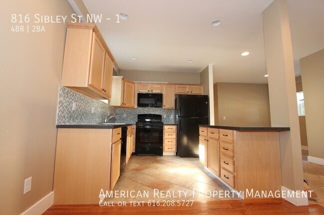 Photo - 816 Sibley St NW Unidad 1