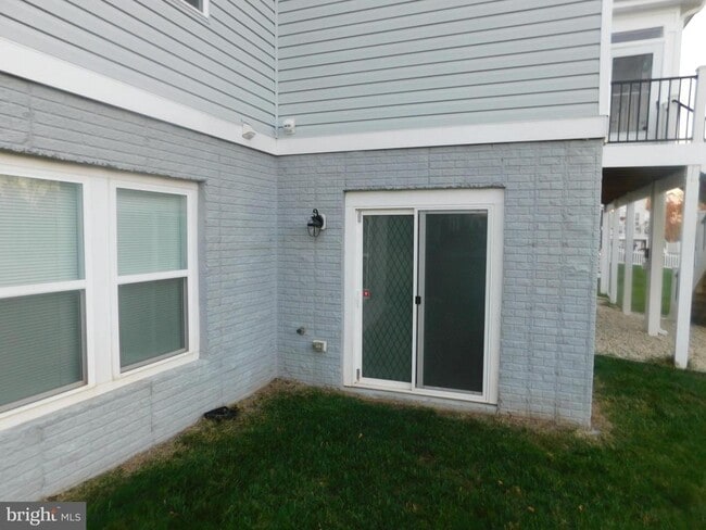 Building Photo - 23646 Glenmallie Ct