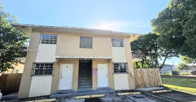Photo - 2835 NW 22nd Ave Unidad 2