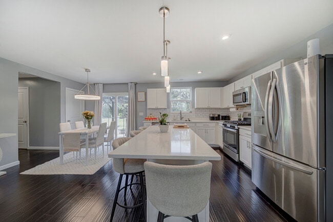 Photo - 3323 Caledonia Drive