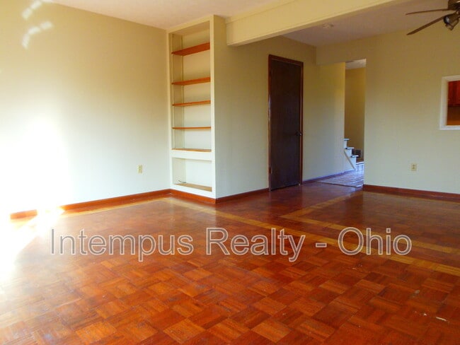 Photo - 2011 Baldwin Rd