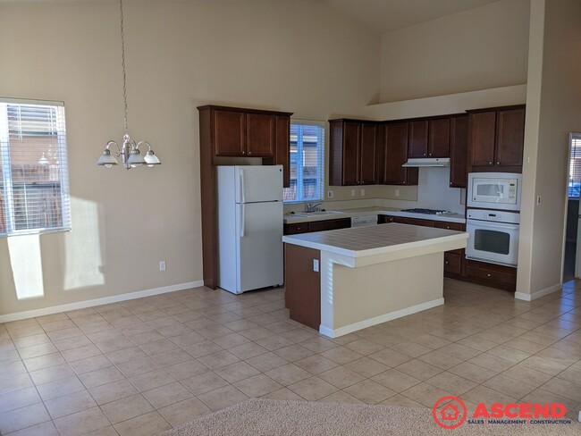 Photo - 4 BEDROOM 2 BATH HOUSE IN SOUTHWEST CUL-DE-SAC