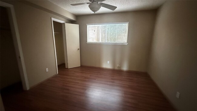 Building Photo - 1328 Bomar St Unit 04