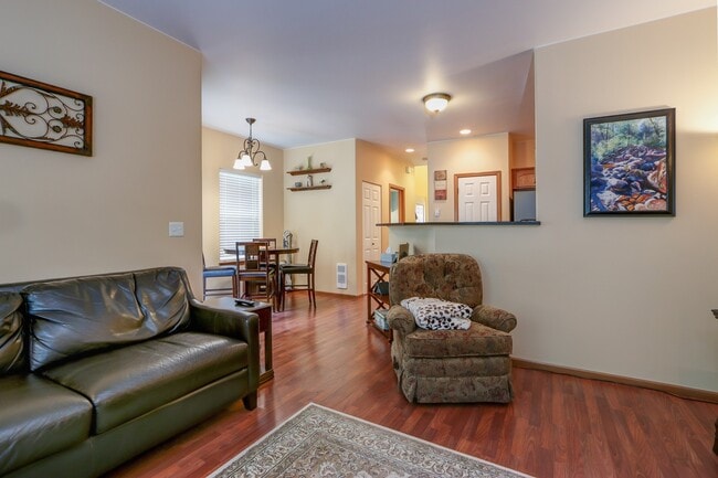 Photo - 10595 NE Kingston Meadow Cir
