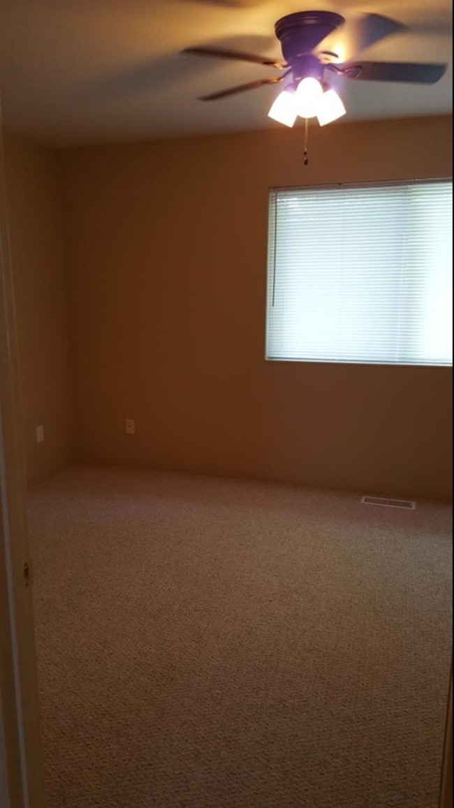 Photo - 101 Graham Dr Unit 107#8