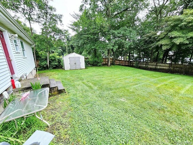 12 Nord Park Blvd