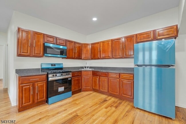 Photo - 101 Hedden Terrace Unit 1