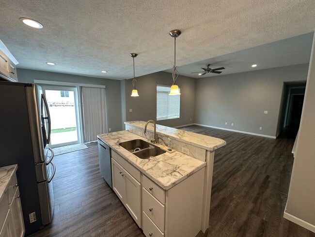 Photo - $2500 - Beautiful 3 bed 2 bath home in South Sioux City