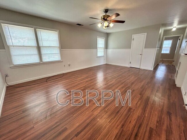 Photo - 3818 32nd St