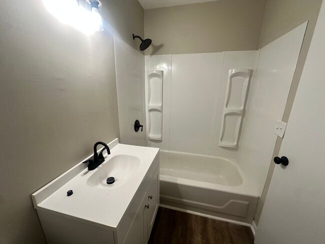 Photo - 1929 4th Ave N