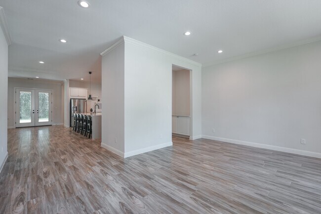 Photo - 25018 Rhett Butler Ct