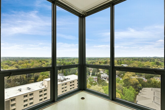 Sunset Views - 2870 Pharr Court South NW Unit #2208