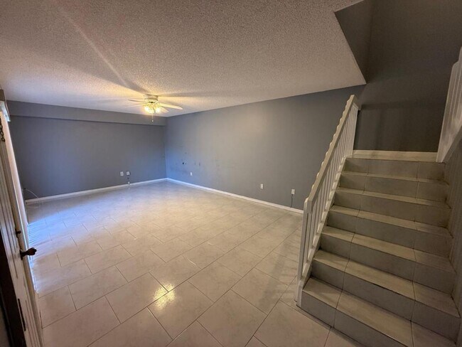 Photo - 5276 Middle Ct