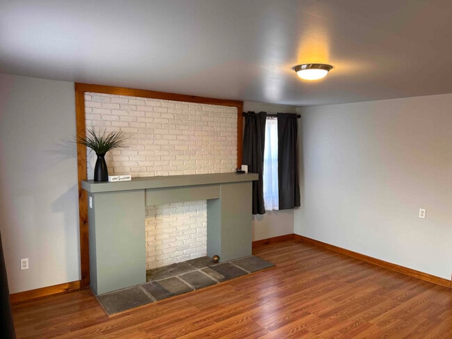 Photo - 3080 PA-328