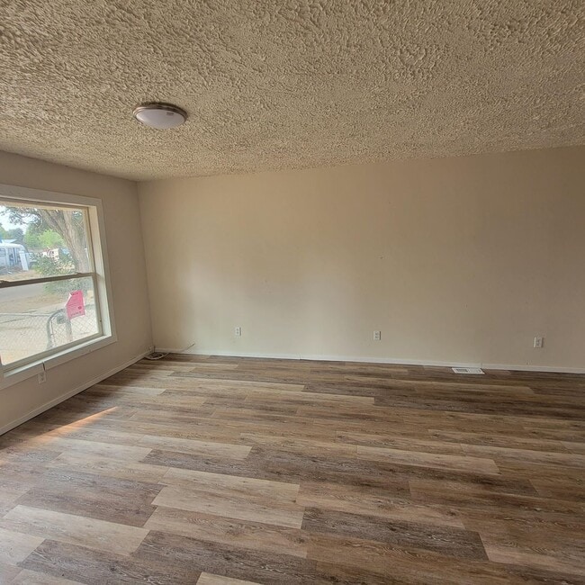 Photo - 2217/2219 E Weile Unit 2219