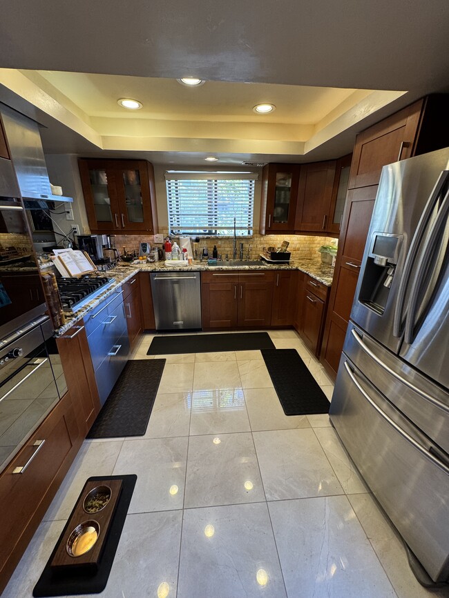 Building Photo - 4433 Via Sepulveda Rental
