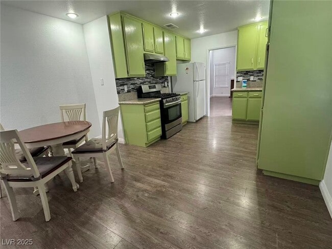 Photo - 7333 Coffeyville Ave