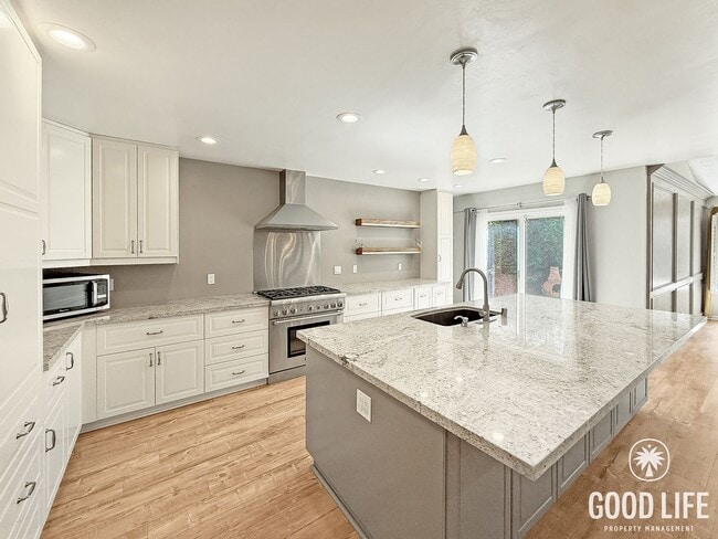 Photo - Great 4B/2BA House in San Marcos w/ AC, W/D, and Attached Garage!