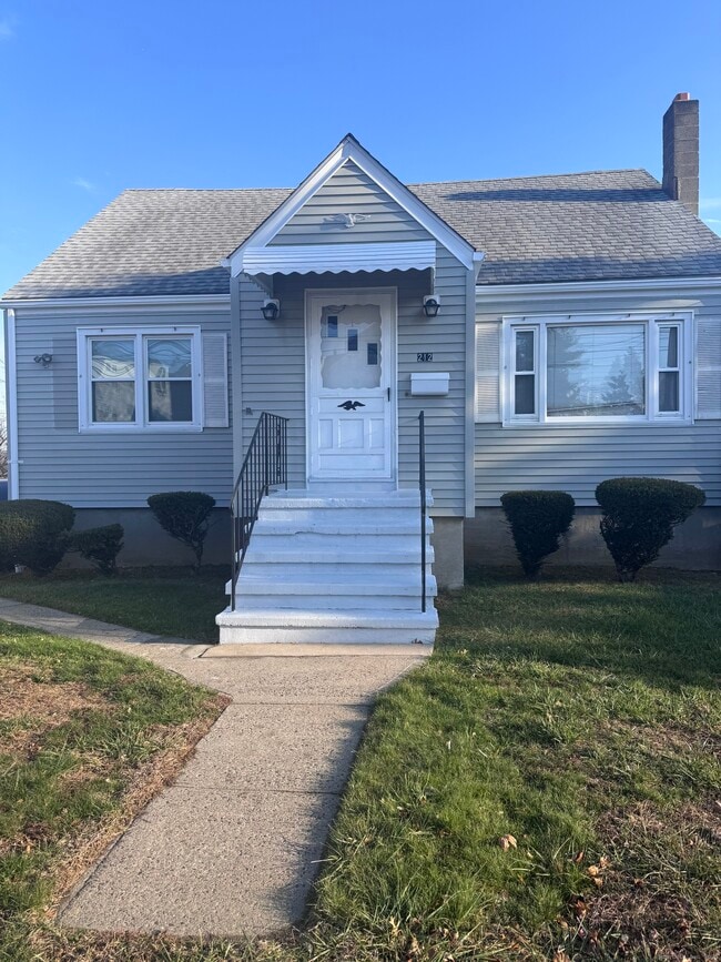 Building Photo - 212 Dayton Rd