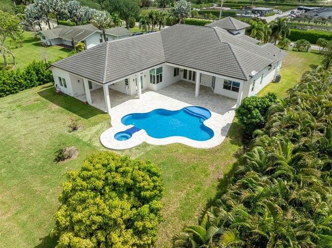 Photo - 5941 SW 185th Way