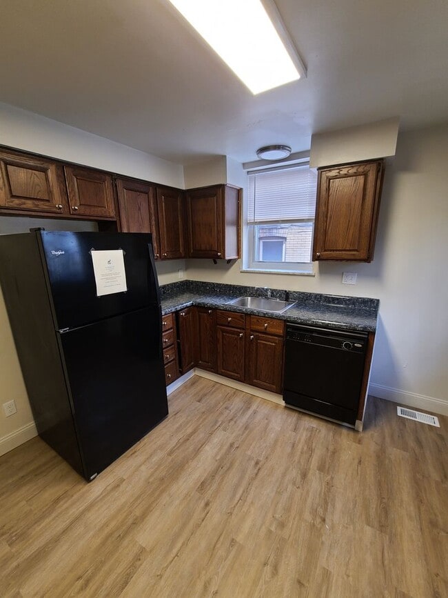Building Photo - 411 McKee Pl Unit #1