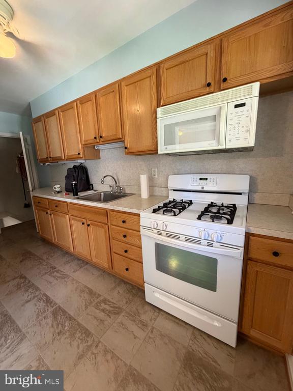 Photo - 831 Bosley Ave