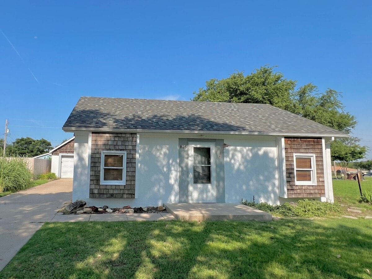 Photo - Charming Cape Cod-inspired 2-bedroom, 1-bath home