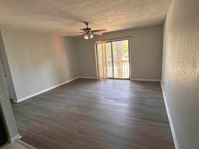 Photo - 2100 Forest Knoll Dr NE Unit 204