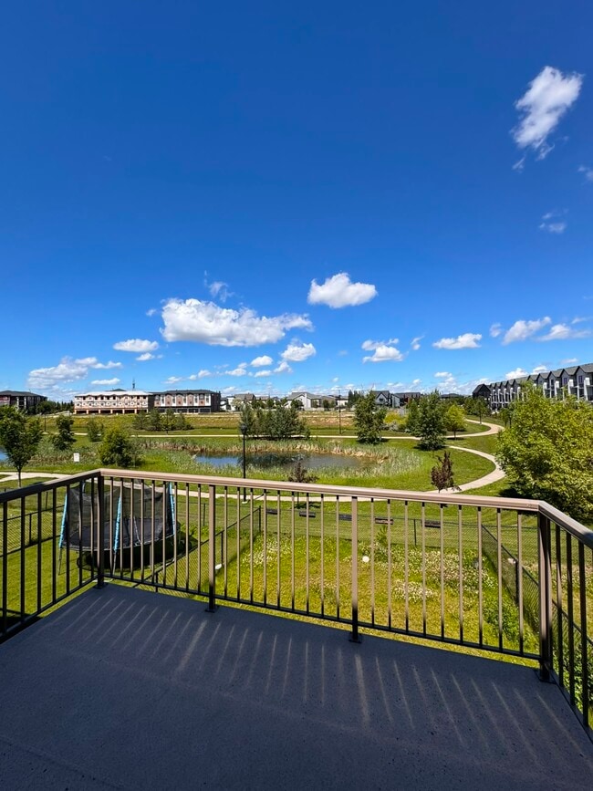 Photo - 6664 Cardinal Rd SW