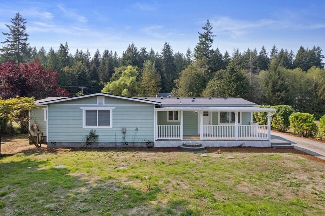 Building Photo - Updated 3-Bedroom Port Orchard Rambler with Covered Porch