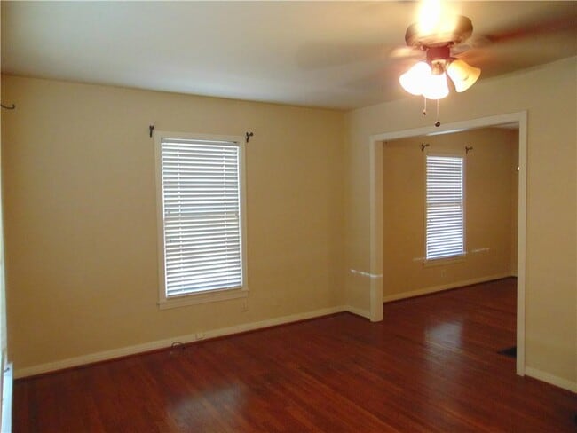 Photo - 1508 Richcreek Rd
