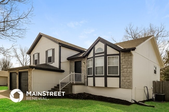 Photo - 910 Hereford Dr House