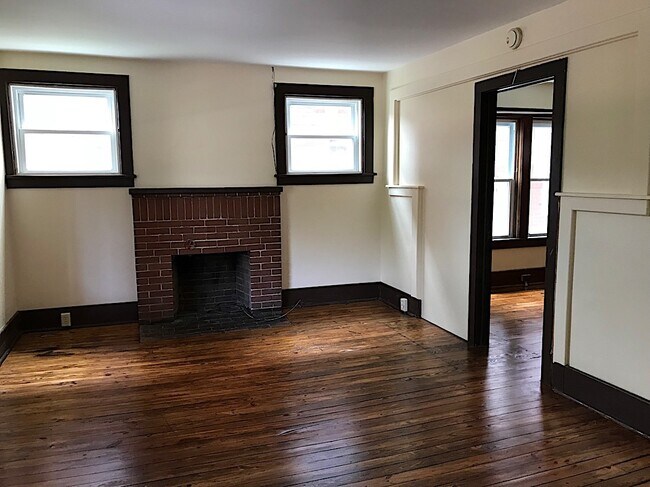 Living Room - 183 N Fairview St