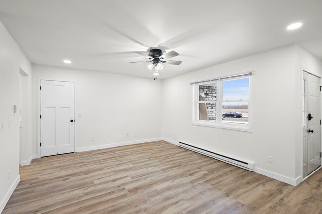 Photo - 509 S Perry Parkway