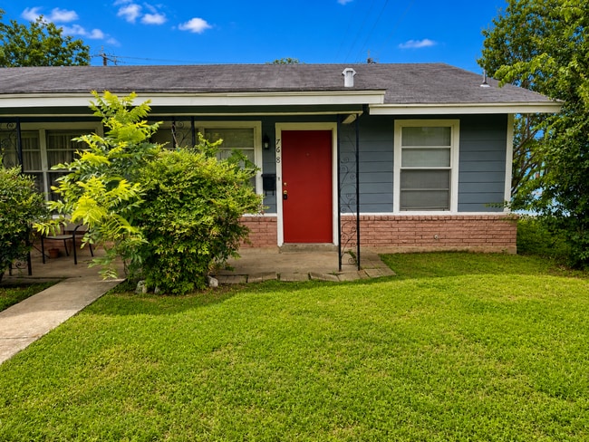 Photo - Edgebrook Unit 768