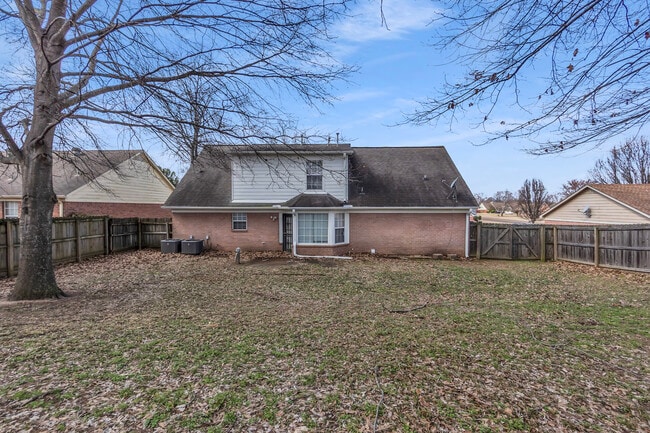 Photo - 7340 Roundtable Dr