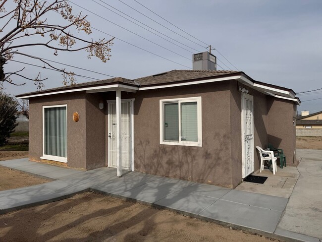 Photo - NEW LISTING!! 3 Bedroom 1.5 Bathroom House with Huge Yard, Central Heat & Air!