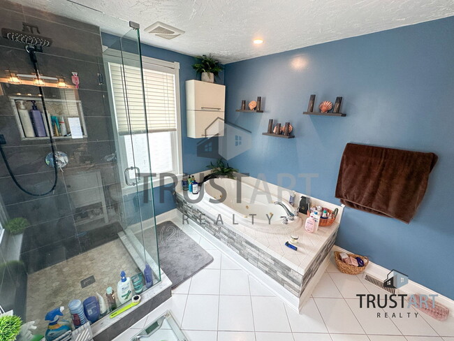 Photo - 4850 Smick St