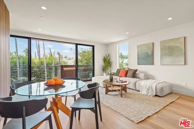 Photo - 1750 N Van Ness Ave Rental