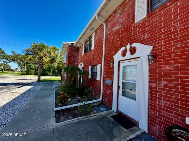 Photo - 2250 S Palmetto Ave