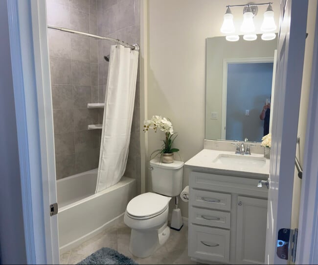 Photo - 823 SE Villandry Way