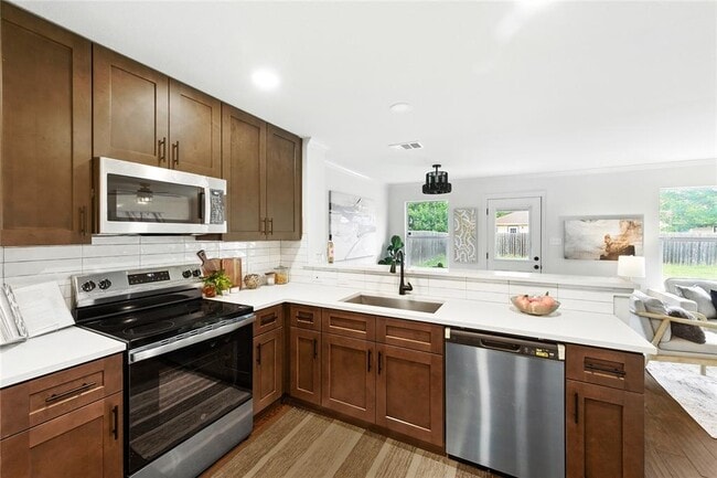 Photo - 18112 Topsail St