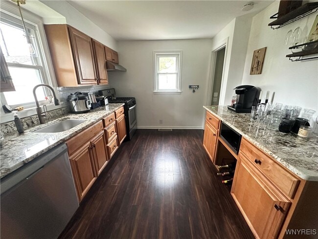 Photo - 6 Miami Pkwy