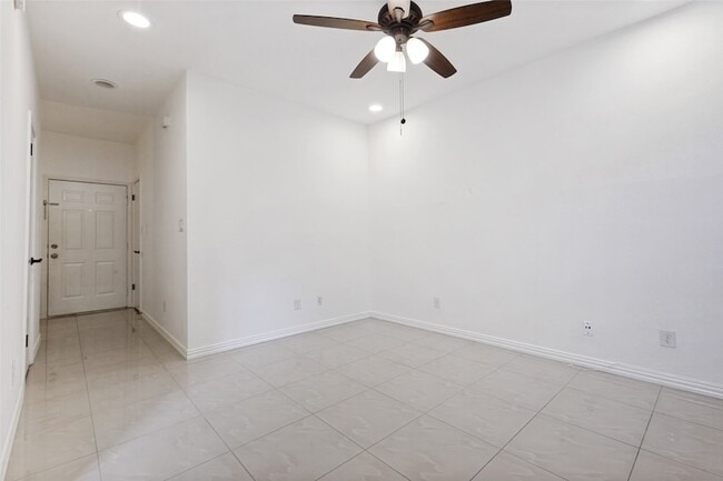 Photo - 5100 Verde Valley Ln Unit 189