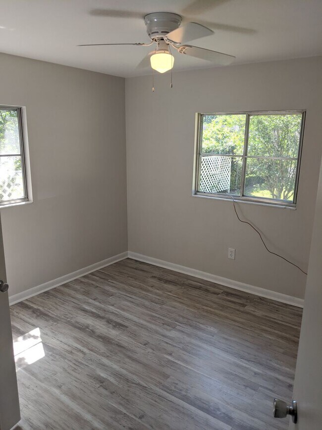 Photo - Cute 3/1 Single Family Home Available July 1, 2026