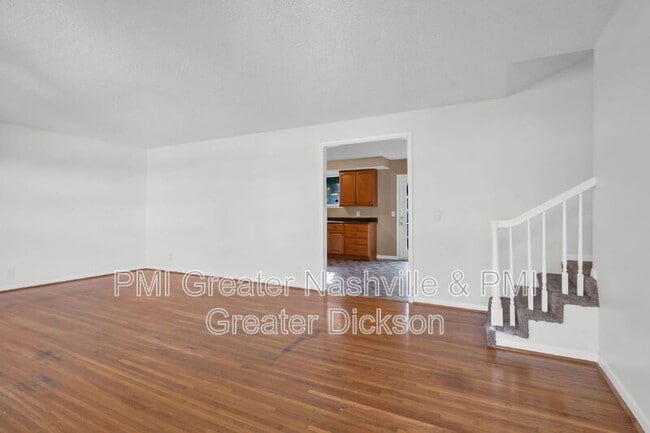 Photo - 385 Bonnavale Dr