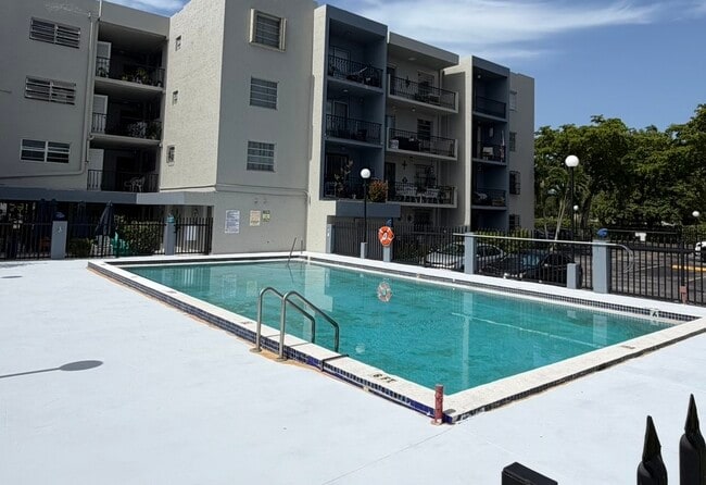 Photo - 3181 SW 13th St Unit 409