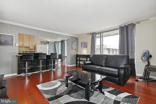 Photo - 950 25th St NW Unidad 1012-N