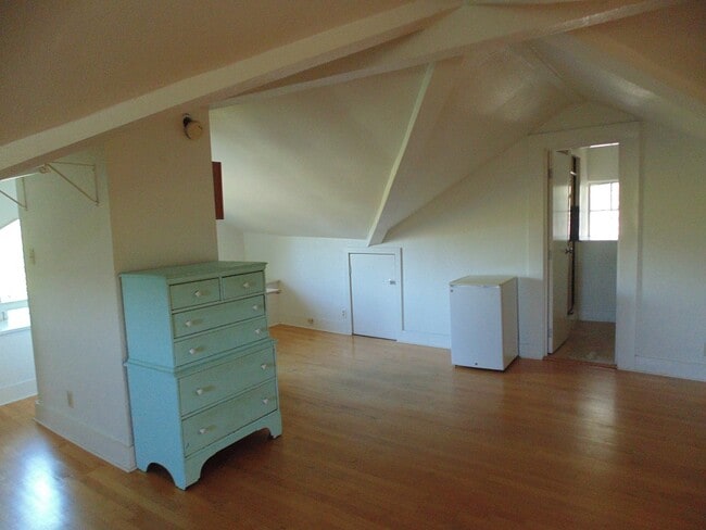 Photo - 3109 Hemphill Park