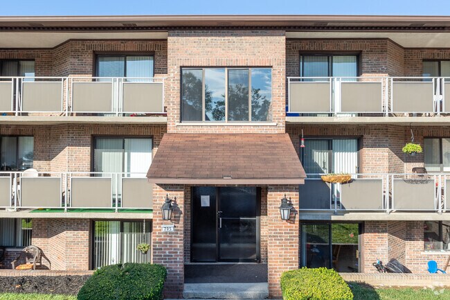 Photo - Colonial Village